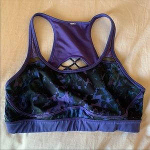 Lululemon sports bra size 10